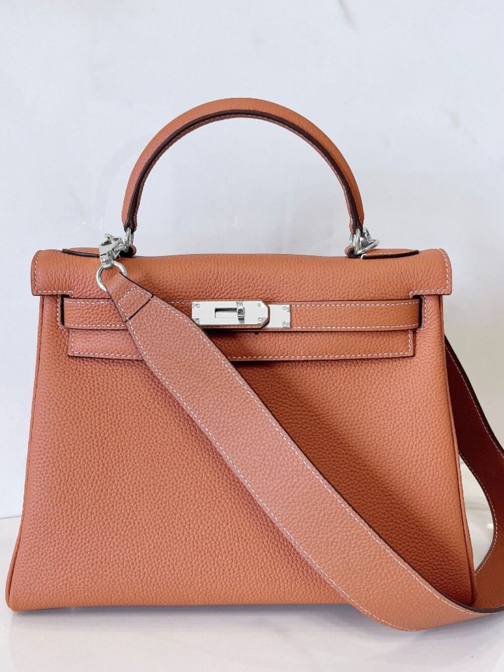 Gold Brown Luxury Handbag | Elegant 28cm Genuine Togo Leather Satchel - Picture 6 of 7